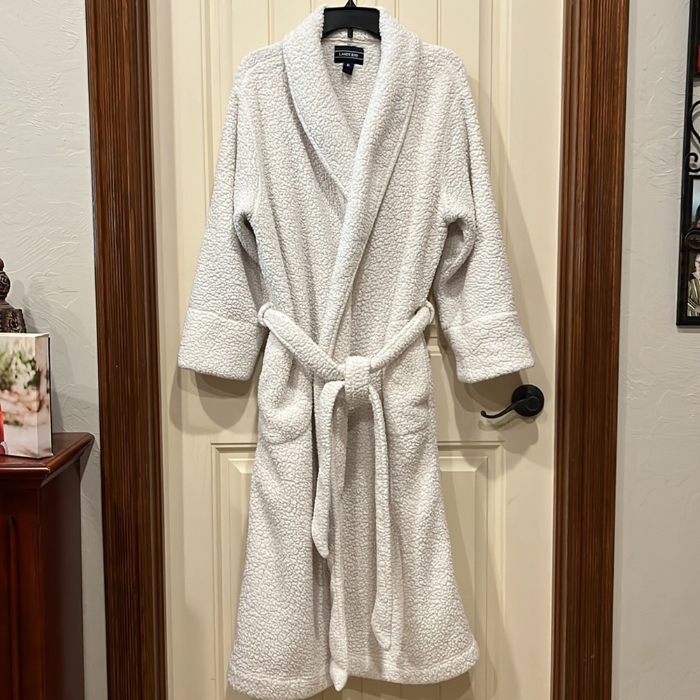 Lands’ End Belted Robe size XL (18)